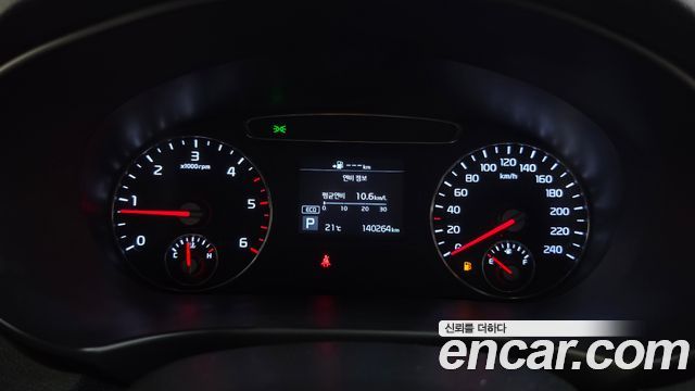 Kia Sorento Diesel 2.0 2WD Luxury 2018 — фото 8
