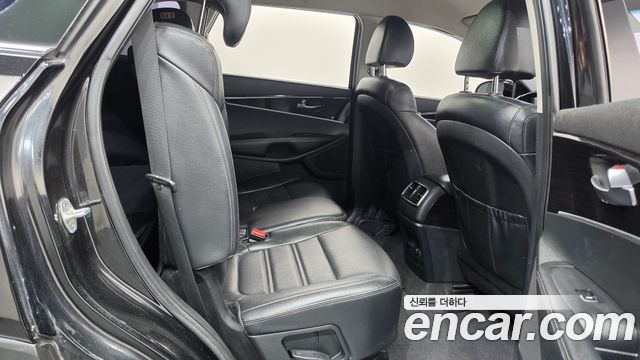 Kia Sorento Diesel 2.0 2WD Luxury 2018 — фото 12