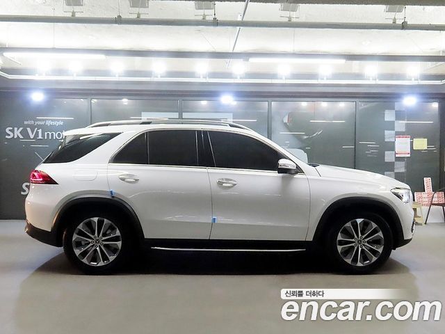 Mercedes-Benz GLE-Class (W167) GLE300d 4MATIC 2022 — фото 3