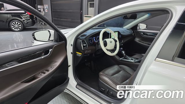 Hyundai Grandeur (IG) 2.4 Premium 2018 — фото 10
