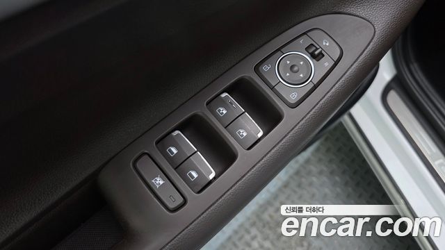 Hyundai Grandeur (IG) 2.4 Premium 2018 — фото 13
