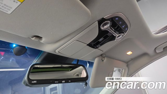 Hyundai Grandeur (IG) 2.4 Premium 2018 — фото 17
