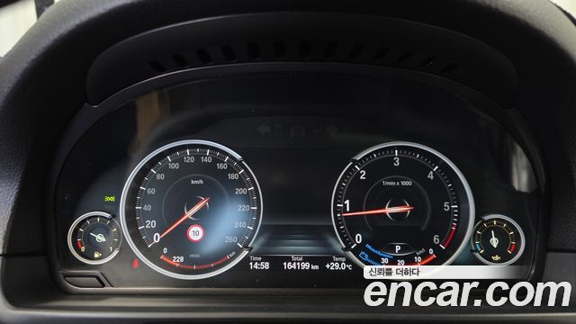 BMW 5 Series (F10) 520d Luxury 2014 — фото 8