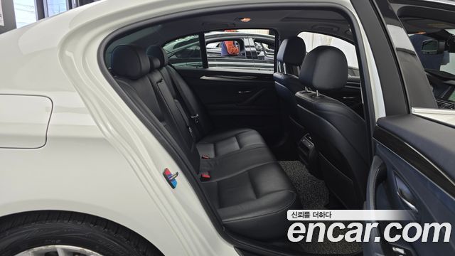 BMW 5 Series (F10) 520d Luxury 2014 — фото 12
