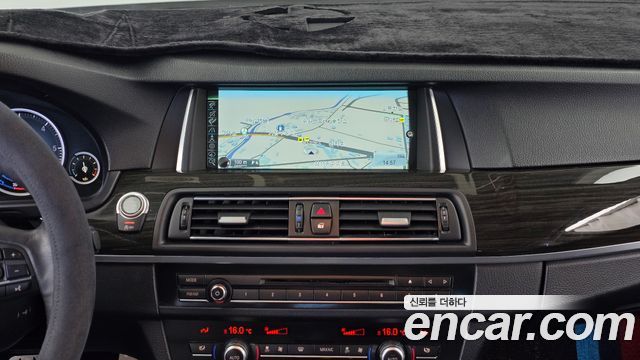 BMW 5 Series (F10) 520d Luxury 2014 — фото 14