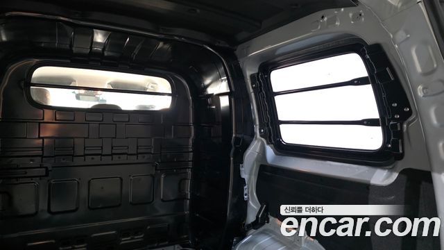 Hyundai Staria L3.5 Cargo 5-Seater Modern 2025 — фото 16