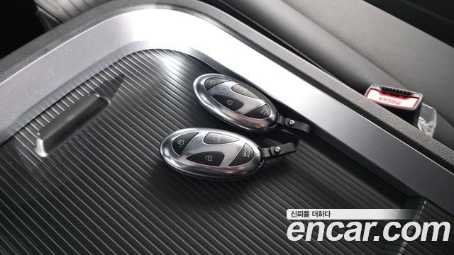 Hyundai Staria L3.5 Cargo 5-Seater Modern 2025 — фото 17
