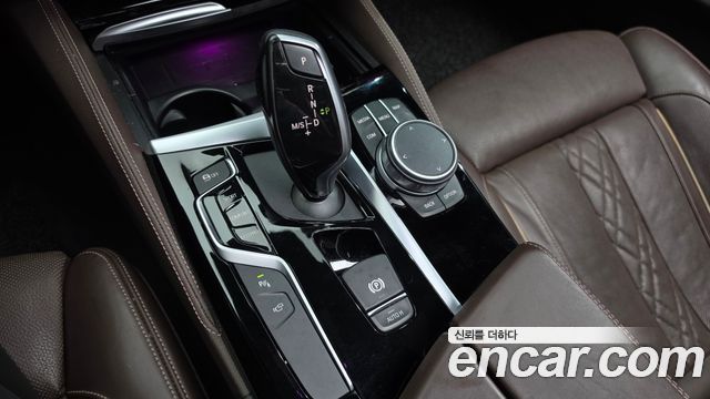 BMW 5 Series (G30) 530i xDrive M Sport Package Plus 2019 — фото 9