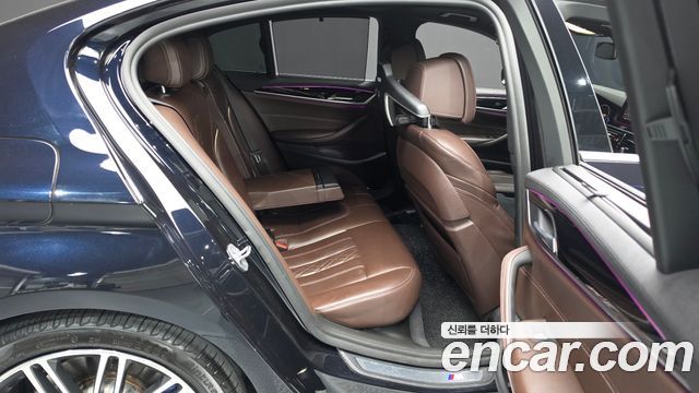 BMW 5 Series (G30) 530i xDrive M Sport Package Plus 2019 — фото 11