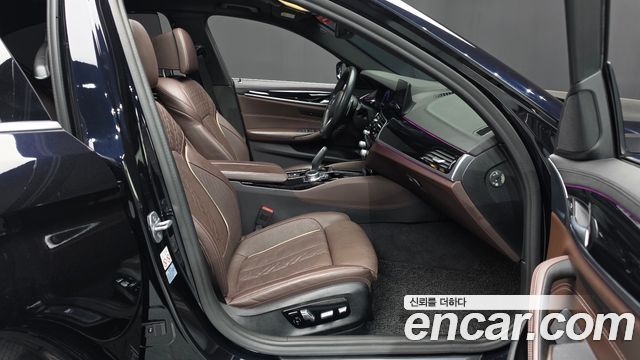 BMW 5 Series (G30) 530i xDrive M Sport Package Plus 2019 — фото 26