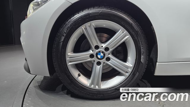 BMW 3 Series (F30) 320d xDrive 2013 — фото 5
