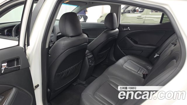 Kia K5 2.0 Prestige Standard 2013 — фото 26
