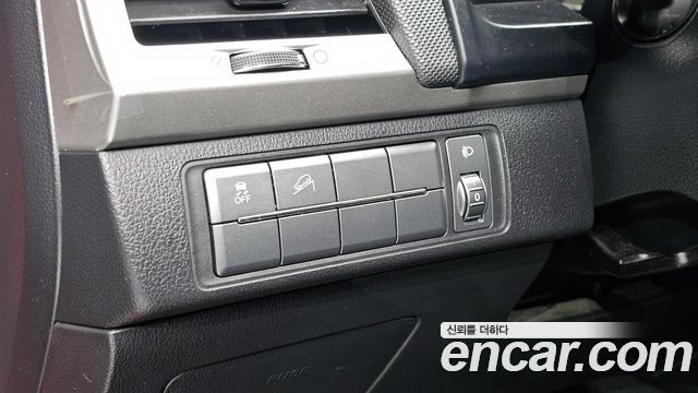 KG Mobility (SsangYong) Rexton Sports Khan Diesel 2.2 4WD Professional X (5-Link) 2019 — фото 27