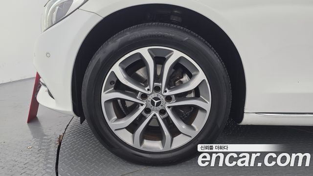 Mercedes-Benz C-Class (W205) C220 BlueTEC Avantgarde 2015 — фото 5