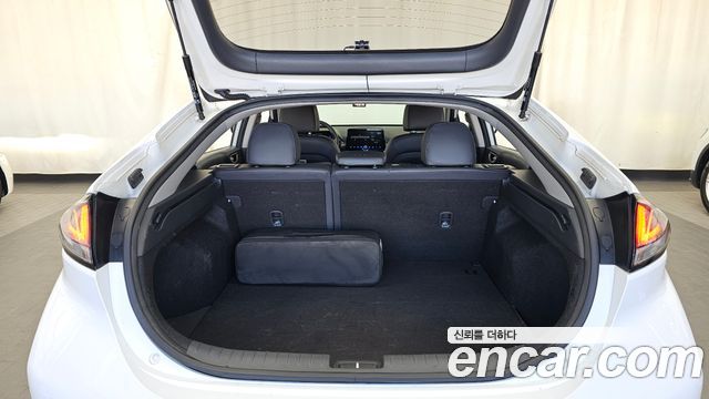 Hyundai Ioniq Electric N 2020 — фото 20