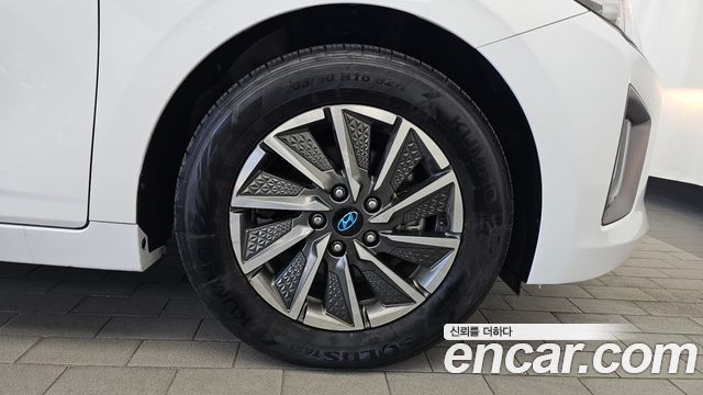 Hyundai Ioniq Electric N 2020 — фото 21
