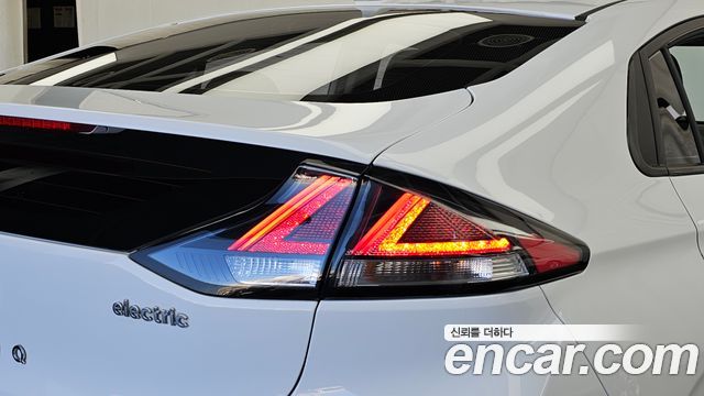 Hyundai Ioniq Electric N 2020 — фото 23