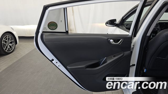 Hyundai Ioniq Electric N 2020 — фото 25