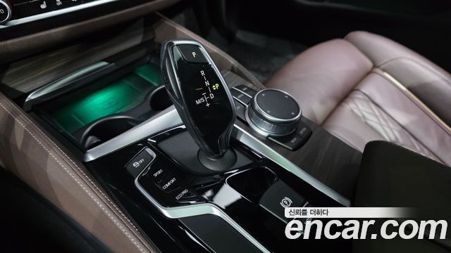 BMW 5 Series (G30) 520i M Sport 2020 — фото 9
