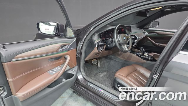 BMW 5 Series (G30) 520i M Sport 2020 — фото 10