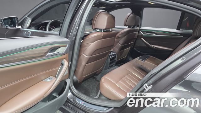 BMW 5 Series (G30) 520i M Sport 2020 — фото 11