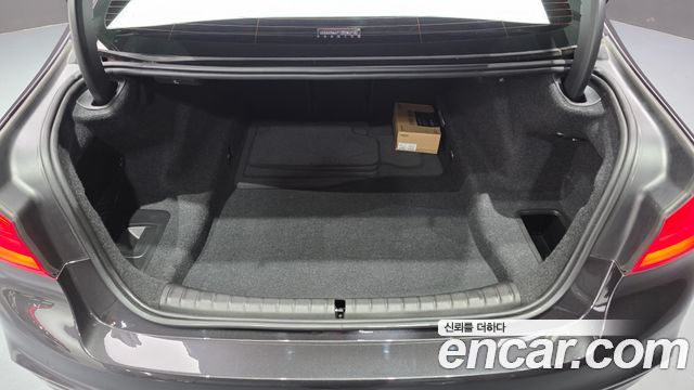 BMW 5 Series (G30) 520i M Sport 2020 — фото 20