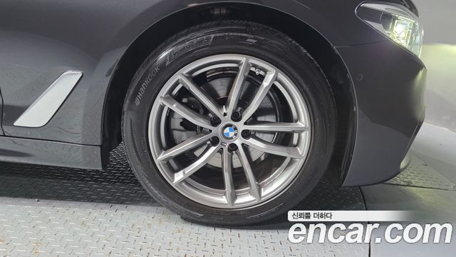 BMW 5 Series (G30) 520i M Sport 2020 — фото 21