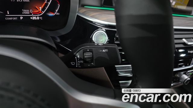 BMW 5 Series (G30) 520i M Sport 2020 — фото 29