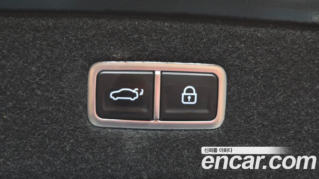 Genesis G90 (RS4) Gasoline 3.5 Turbo AWD 2022 — фото 19