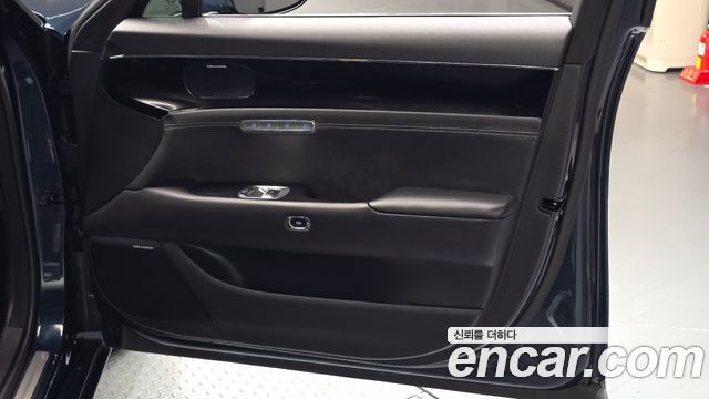 Genesis G90 (RS4) Gasoline 3.5 Turbo AWD 2022 — фото 25