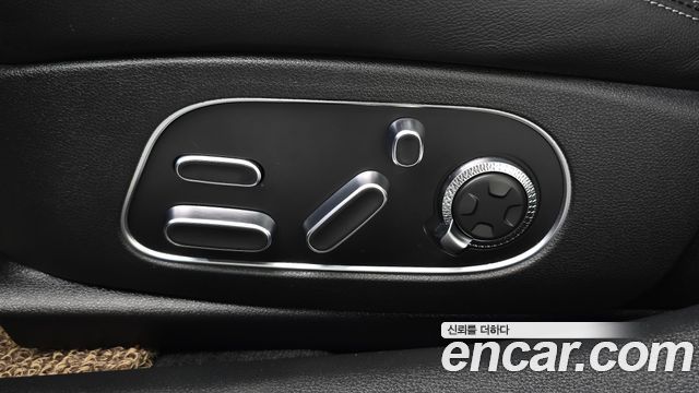 Genesis G90 (RS4) Gasoline 3.5 Turbo AWD 2022 — фото 35