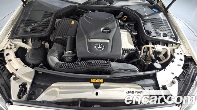Mercedes-Benz C-Class (W205) C200 Cabriolet 2017 — фото 6