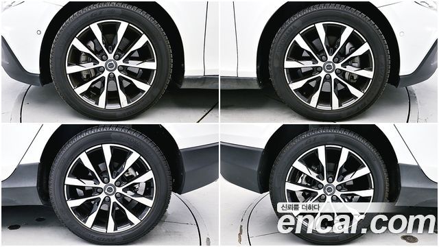 Volvo V40 Cross Country D3 2019 — фото 5