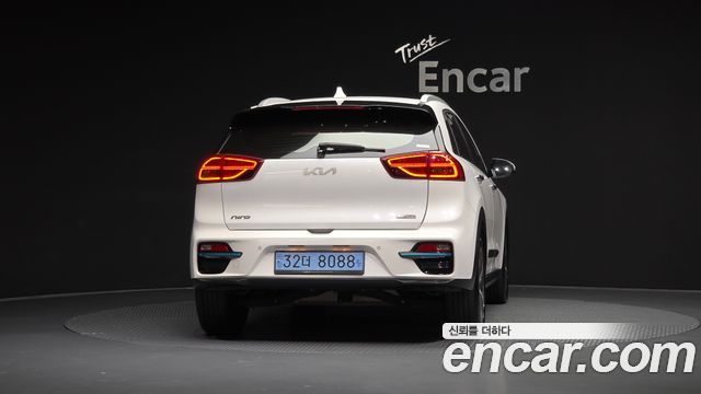 Kia Niro EV Noblesse 2022 — фото 4