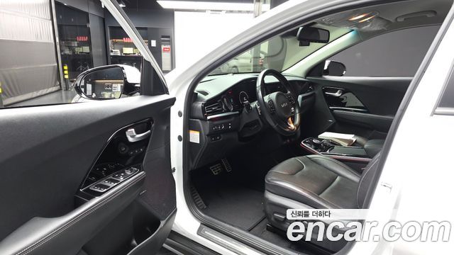 Kia Niro EV Noblesse 2022 — фото 10