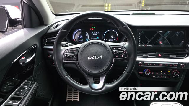 Kia Niro EV Noblesse 2022 — фото 13