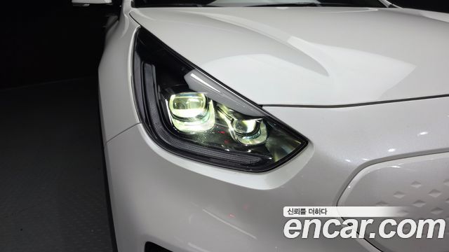 Kia Niro EV Noblesse 2022 — фото 22