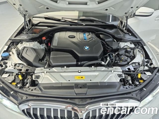 BMW 3 Series (G20) 330e Luxury 2021 — фото 5