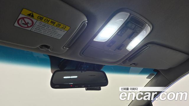 Kia Carnival 9-seater Prestige 2016 — фото 15