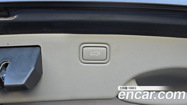 Kia Carnival 9-seater Prestige 2016 — фото 20