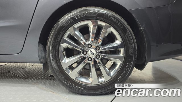 Kia Carnival 9-seater Prestige 2016 — фото 21