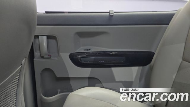 Kia Carnival 9-seater Prestige 2016 — фото 25