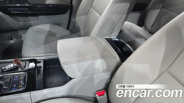 Kia Carnival 9-seater Prestige 2016 — фото 27