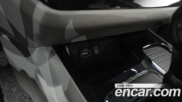 Kia Carnival 9-seater Prestige 2016 — фото 28