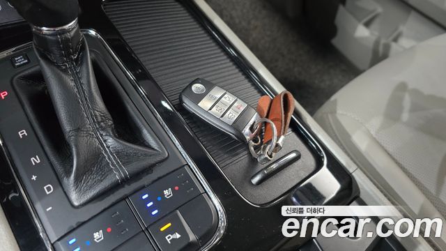 Kia Carnival 9-seater Prestige 2016 — фото 30