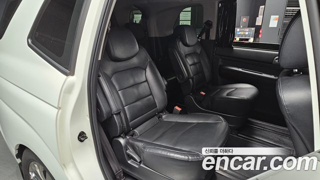 KG Mobility (SsangYong) Korando Turismo 4WD TX 9-seater 2018 — фото 11