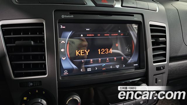 KG Mobility (SsangYong) Korando Turismo 4WD TX 9-seater 2018 — фото 16
