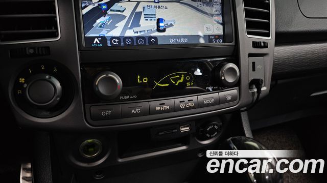 KG Mobility (SsangYong) Korando Turismo 4WD TX 9-seater 2018 — фото 17