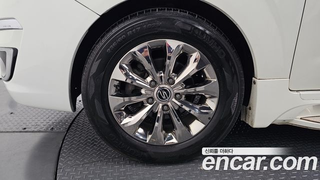 KG Mobility (SsangYong) Korando Turismo 4WD TX 9-seater 2018 — фото 35
