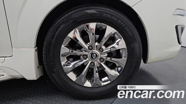 KG Mobility (SsangYong) Korando Turismo 4WD TX 9-seater 2018 — фото 36